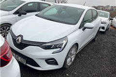 2 - 2021 Renault Clio 1.0 TCe Touch 