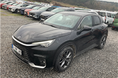 6 - 2024 Lexus LBX 1.5 Hybrid Relax 