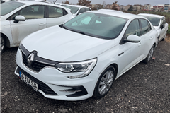 22 - 2021 Renault Megane 1.5 Blue DCI Joy 
