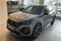 4 - 2023 Peugeot 2008 1.5 BlueHDI Allure 