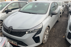 8 - 2023 Renault Clio 1.0 TCe Equilibre 