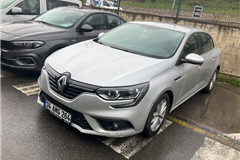 22 - 2017 Renault Megane 1.5 dCi Touch Plus 