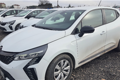 34 - 2023 Renault Clio 1.0 TCe Equilibre 