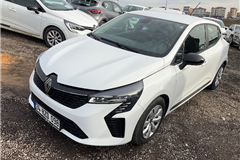 20 - 2023 Renault Clio 1.0 TCe Equilibre 