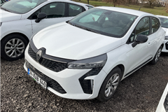 7 - 2023 Renault Clio 1.0 TCe Equilibre 