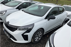 1 - 2023 Renault Clio 1.0 TCe Equilibre 