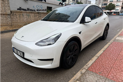 26 - 2024 Tesla Model Y 