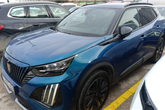 13 - 2025 Peugeot 2008 1.2 PureTech GT 