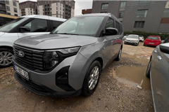 9 - 2025 Ford Tourneo Courier 1.5 TDCi Titanium 