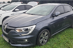 53 - 2023 Renault Megane 1.3 TCe Touch 