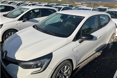 11 - 2023 Renault Clio 1.0 TCe Joy 