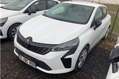 40 - 2023 Renault Clio 1.0 TCe EVOLUTION  