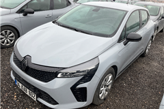 7 - 2023 Renault Clio 1.0 TCe Equilibre 