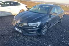 9 - 2022 Renault Megane 1.5 Blue DCI Icon 
