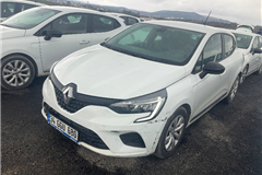 8 - 2022 Renault Clio 1.0 TCe Joy 