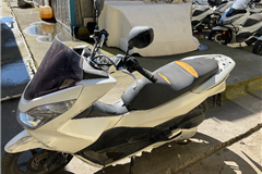 68 - 2017 Honda PCX