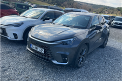 74 - 2024 Lexus LBX 1.5 Hybrid Relax 