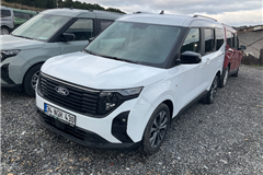 79 - 2025 Ford Tourneo Courier 1.0 Titanium 