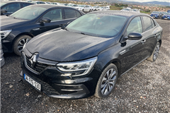 2 - 2022 Renault Megane 1.5 Blue DCI Icon 