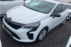 153 - 2023 Renault Clio 1.0 TCe Equilibre 