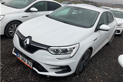 27 - 2023 Renault Megane 1.3 TCe Touch 