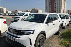 26 - 2025 Opel Frontera 1.2