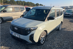 68 - 2025 Ford Tourneo Courier 1.5 TDCi Titanium 