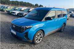 67 - 2025 Ford Tourneo Courier 1.0 Titanium 