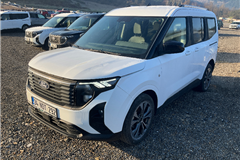 66 - 2025 Ford Tourneo Courier 1.5 TDCi Titanium 