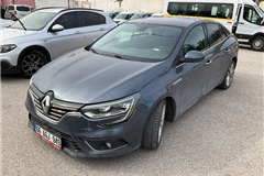 52 - 2017 Renault Megane 