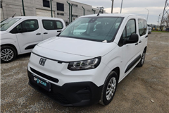 64 - 2024 Fiat Doblo Combi 1.5 Bluehdi Easy 