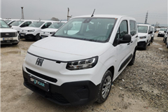 63 - 2024 Fiat Doblo Combi 1.5 Bluehdi Easy 