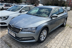 62 - 2020 Skoda Superb 1.6 TDI Premium 