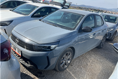 14 - 2024 Opel Corsa 1.2 Edition 