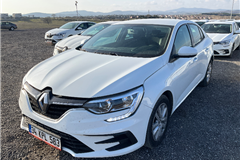 2 - 2024 Renault Megane 1.3 TCe Joy 