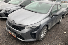 7 - 2024 Renault Clio 1.0 TCe Equilibre 