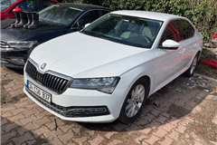 4 - 2020 Skoda Superb 1.6 TDI Premium 