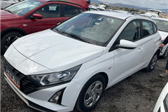 13 - 2024 Hyundai i20 1.4 MPI Jump 
