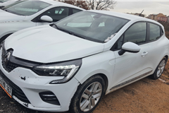 27 - 2021 Renault Clio 1.0 TCe Touch 