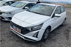 44 - 2024 Hyundai i20 1.4 MPI Jump 