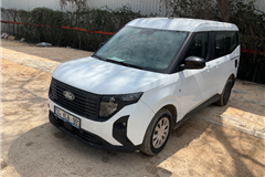 15 - 2024 Ford Tourneo Courier Kombi