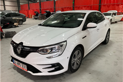 42 - 2023 Renault Megane 1.3 TCe Touch 