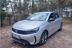 21 - 2025 Opel Corsa 1.2 Edition 