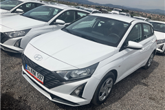 42 - 2024 Hyundai i20 1.4 MPI Jump 
