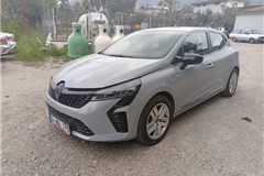 18 - 2025 Renault Clio 1.0 TCe EVOLUTION  