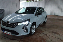 9 - 2025 Renault Clio 1.0 TCe EVOLUTION  