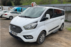 8 - 2020 Ford Tourneo Custom 2.0 TDCi 320 L Titanium 
