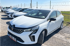 90 - 2024 Renault Clio 1.0 TCe EVOLUTION  