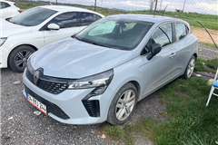 100 - 2024 Renault Clio 1.0 TCe EVOLUTION  