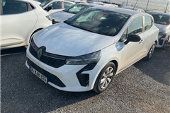 8 - 2023 Renault Clio 1.0 TCe Equilibre 